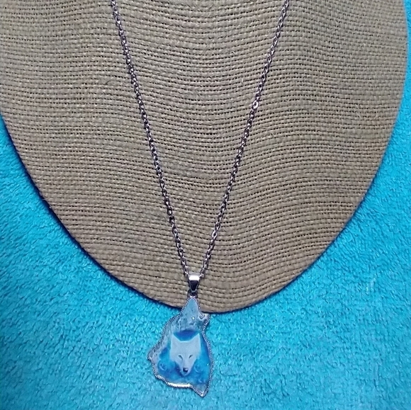 Silvertone blue white wolf necklace - Picture 5 of 5